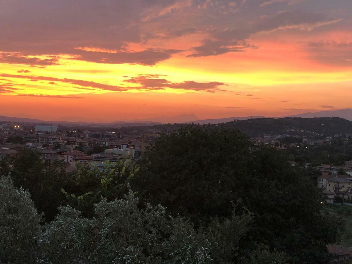 Villa Il Bacio Del Sole فيرونا المظهر الخارجي الصورة
